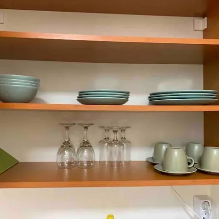 Spacious Retro Style