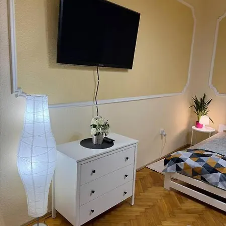 Apartament Spacious Retro Style