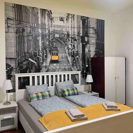 Spacious Retro Style Apartament Budapeszt
