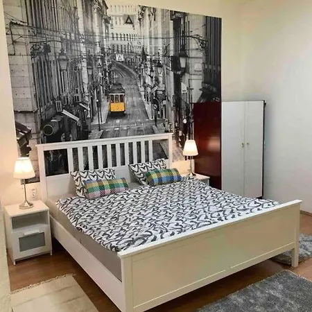 Spacious Retro Style *