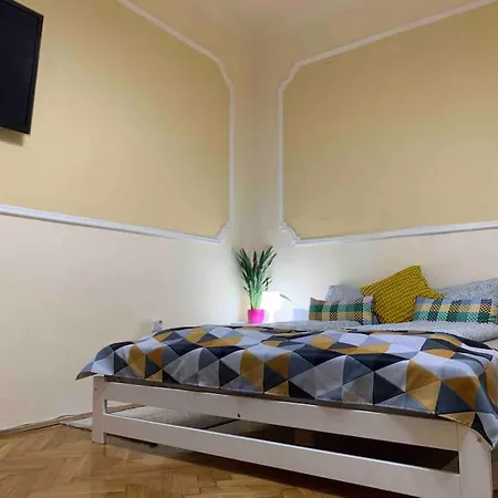 Spacious Retro Style * Budapest
