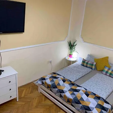 Apartment Spacious Retro Style Budapest